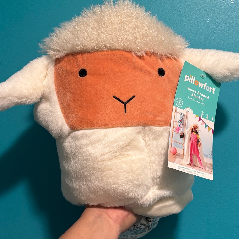 Pillowfort Fuzzy Sheep Hooded Blanket - White and Orange